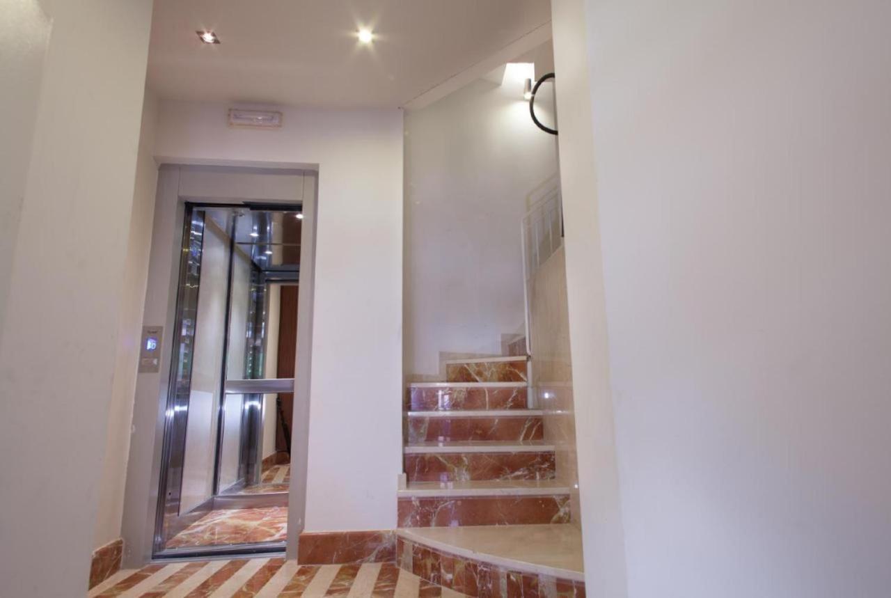 סביליה Apartamento Puerta Del Arenal - Kainga Homes מראה חיצוני תמונה